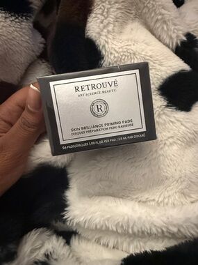 RETROUVÉ
Skin Brilliance Priming Pads